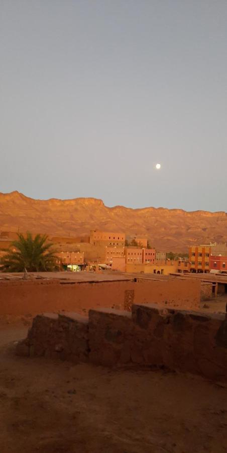Dar Ilyana Hotel Ait Tiourhza Exterior foto