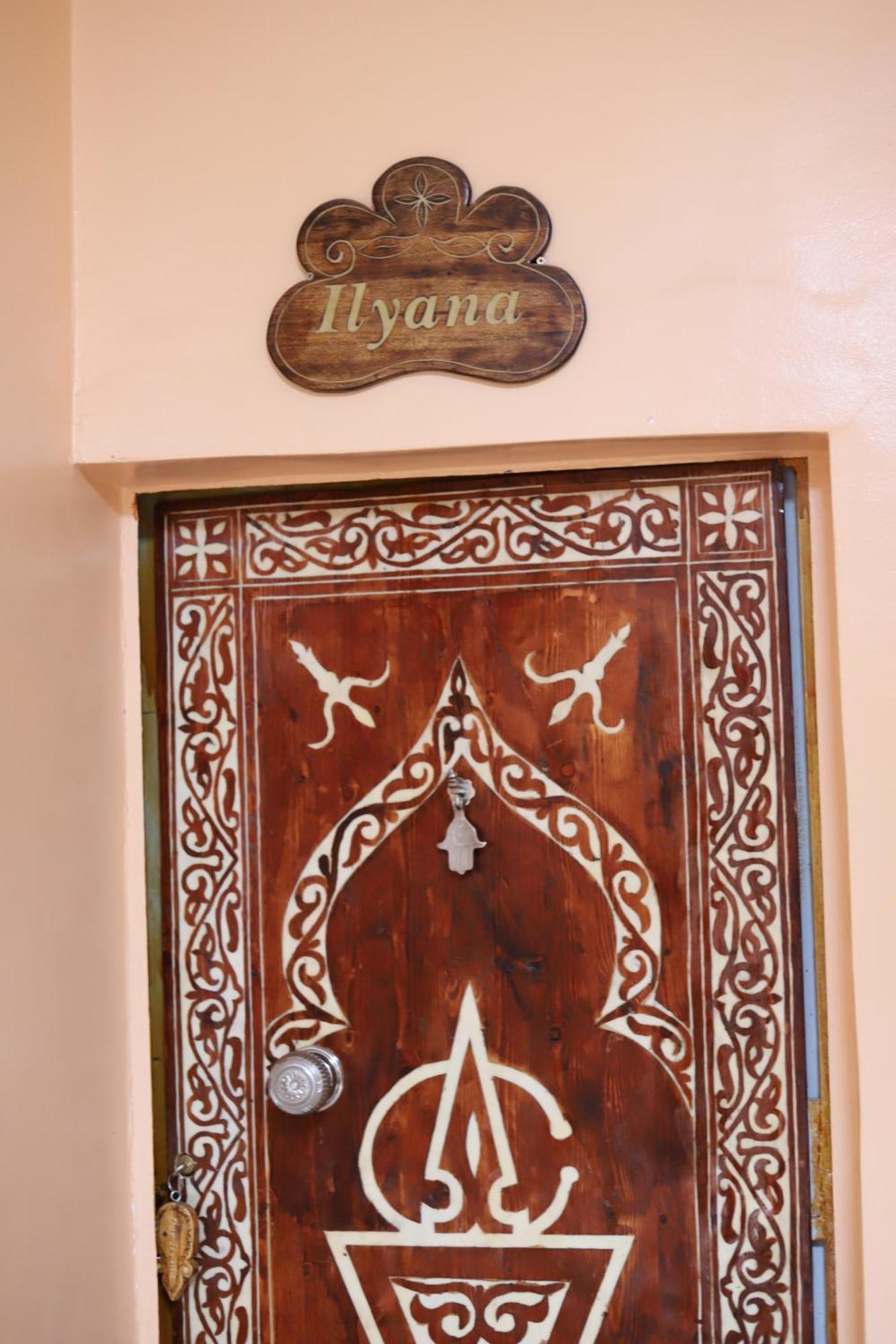 Dar Ilyana Hotel Ait Tiourhza Exterior foto