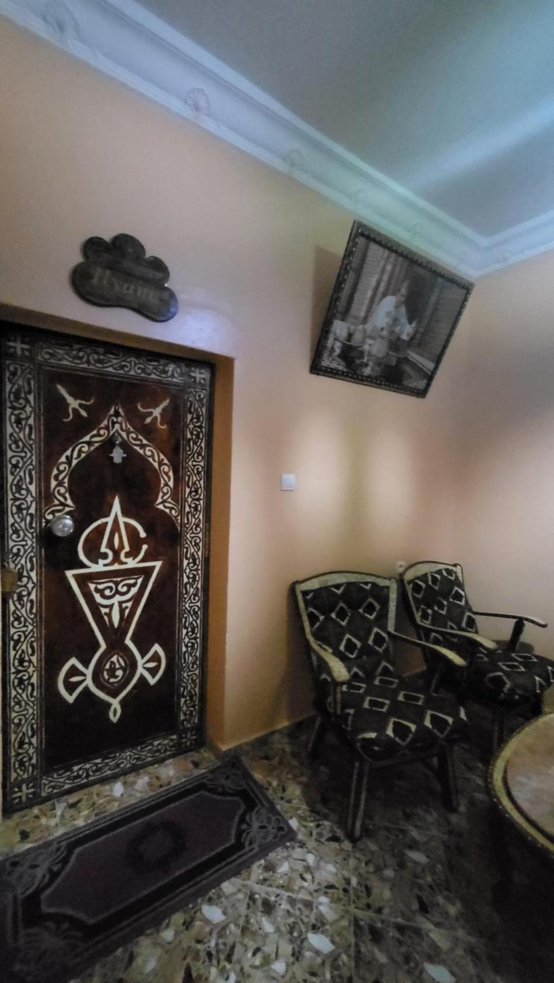 Dar Ilyana Hotel Ait Tiourhza Exterior foto