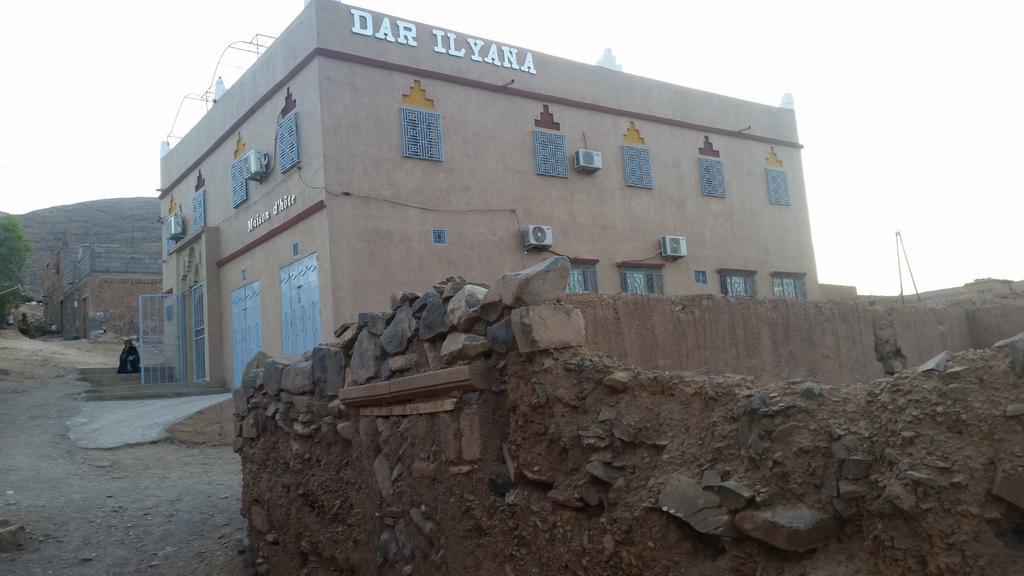 Dar Ilyana Hotel Ait Tiourhza Exterior foto